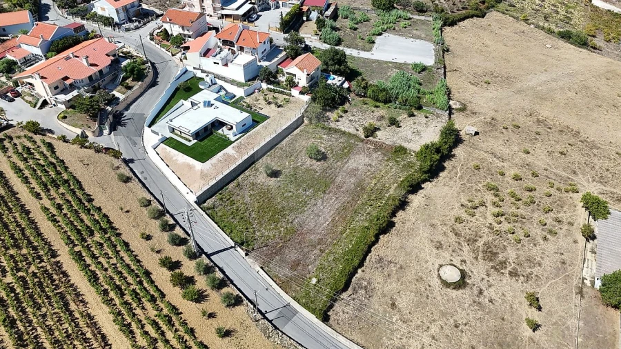 Terreno para Venda em Alhandra, São João dos Montes e Calhandriz