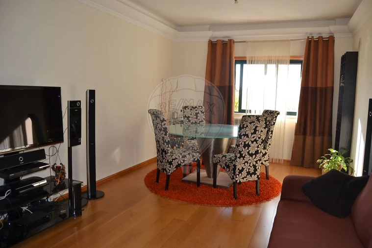 Apartamento T3 para Arrendamento em Agualva e Mira-Sintra Foto 14