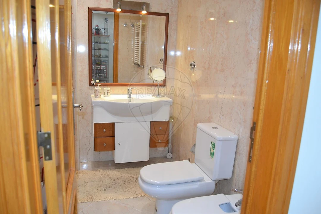 Apartamento T3 para Arrendamento em Agualva e Mira-Sintra Foto 18