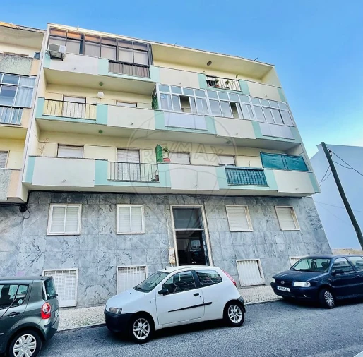 Apartamento T2 para Venda em Águas Livres Foto 10