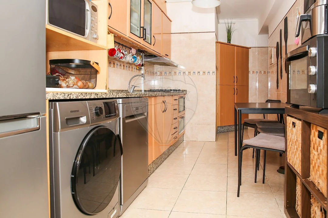 Apartamento T3 para Venda em Castanheira do Ribatejo e Cachoeiras Foto 4
