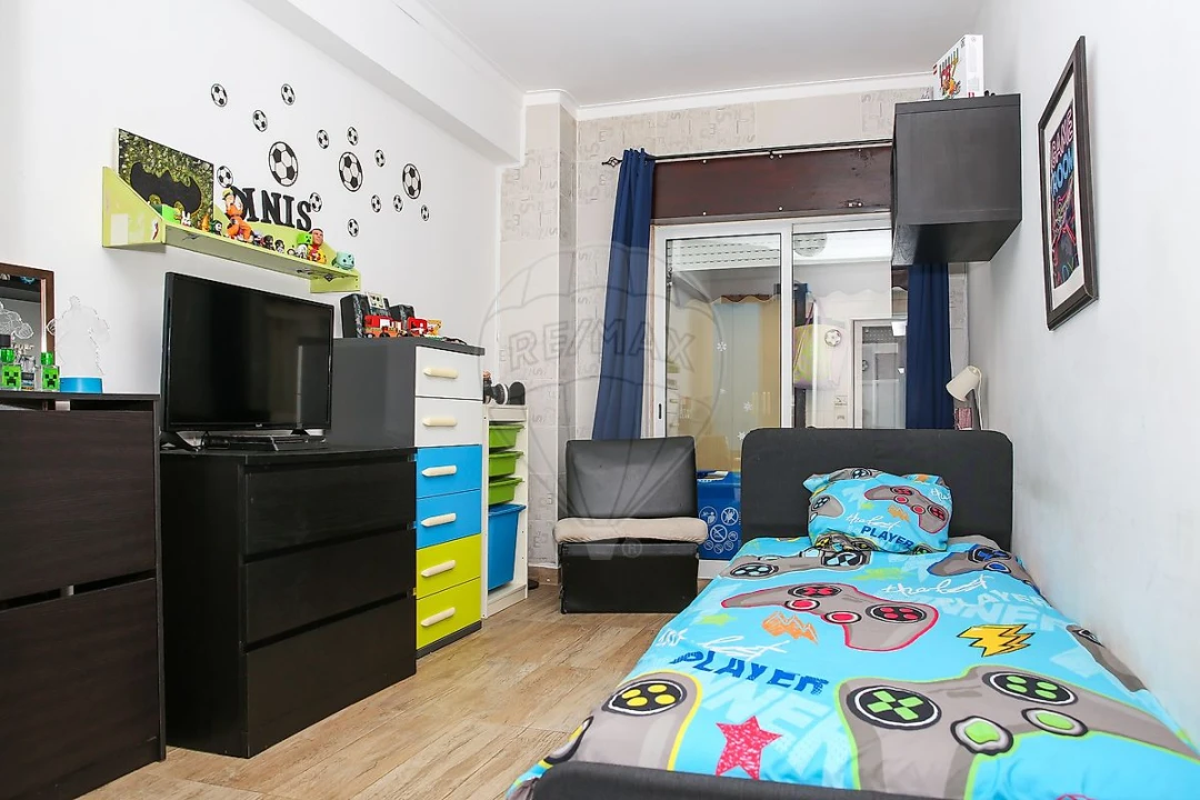 Apartamento T3 para Venda em Castanheira do Ribatejo e Cachoeiras Foto 8
