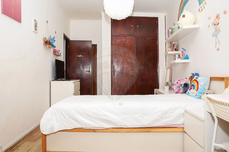 Apartamento T3 para Venda em Castanheira do Ribatejo e Cachoeiras Foto 13