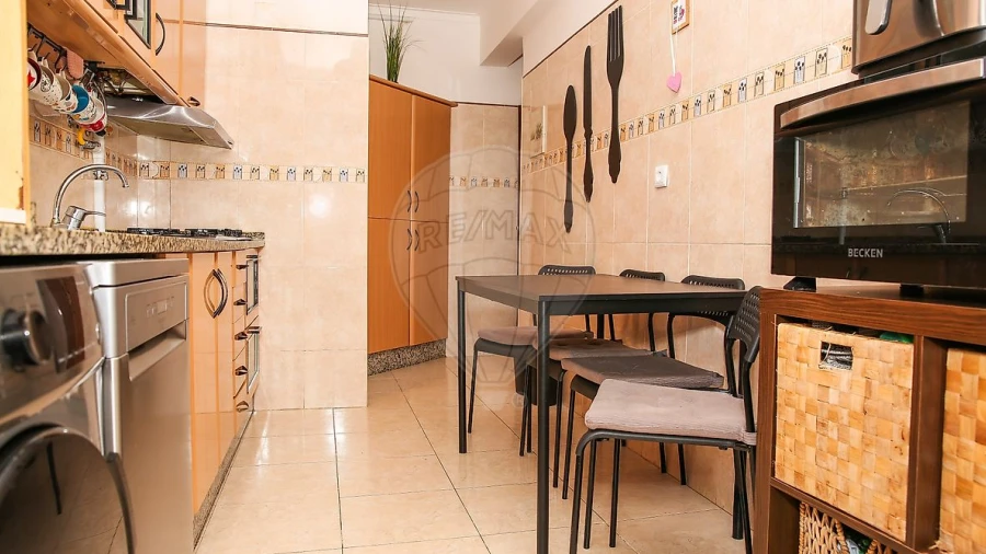 Apartamento T3 para Venda em Castanheira do Ribatejo e Cachoeiras