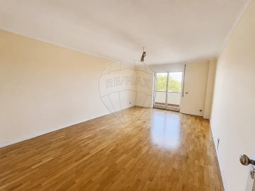 Apartamento T3 para Arrendamento em Lordelo do Ouro e Massarelos