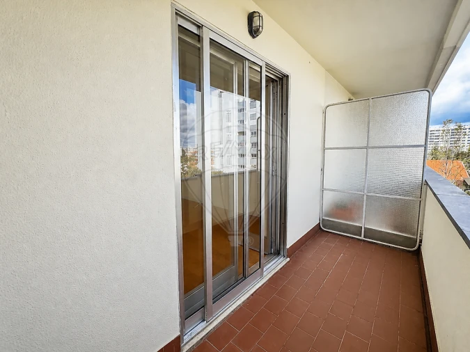 Apartamento T3 para Arrendamento em Lordelo do Ouro e Massarelos Foto 15