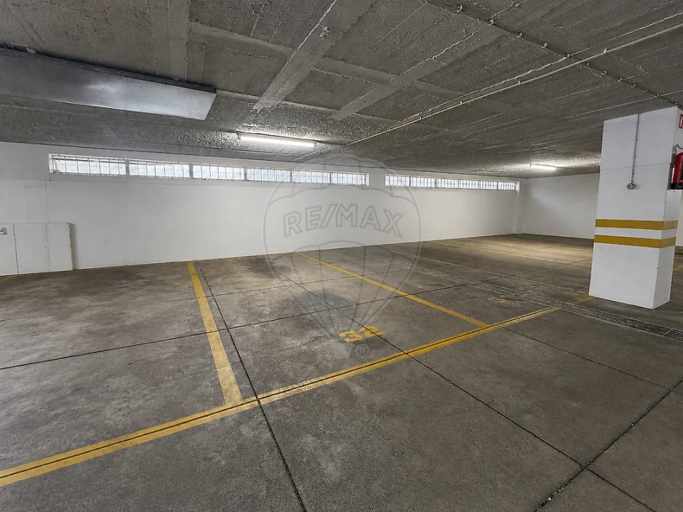 Apartamento T3 para Arrendamento em Lordelo do Ouro e Massarelos Foto 1