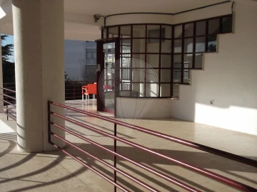 Apartamento T2 para Arrendamento em Sesimbra (Castelo)