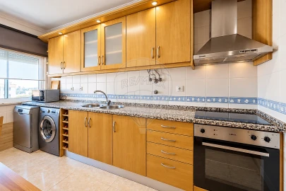 Apartamento T2 para Venda em Alverca do Ribatejo e Sobralinho