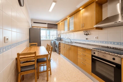 Apartamento T2 para Venda em Alverca do Ribatejo e Sobralinho