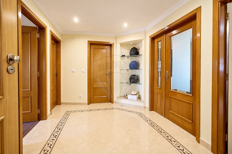 Apartamento T2 para Venda em Alverca do Ribatejo e Sobralinho Foto 12