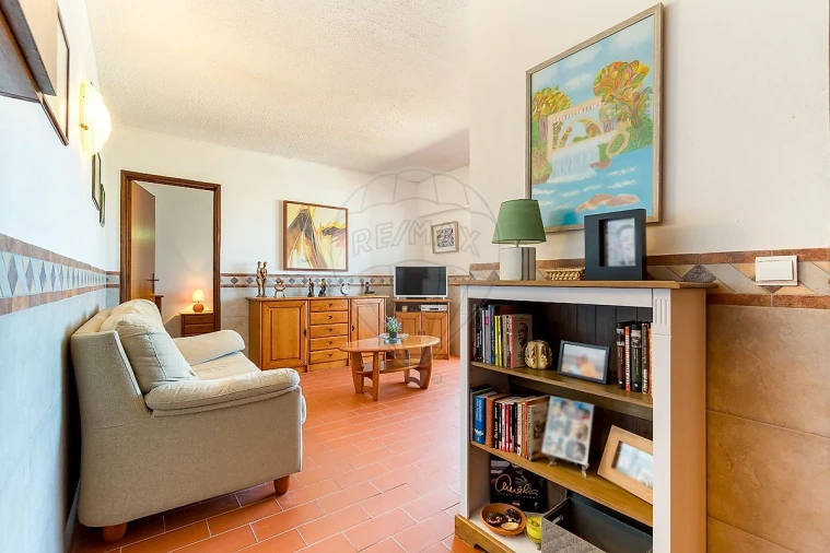 Apartamento T1 para Venda em Portimão Foto 3