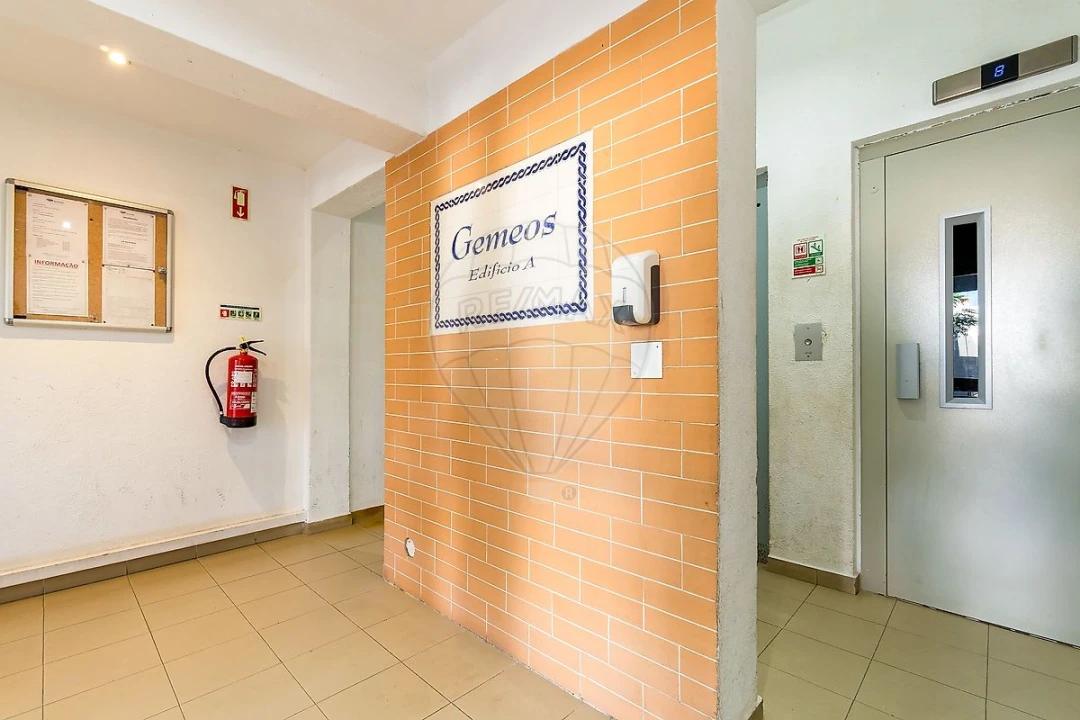 Apartamento T1 para Venda em Portimão Foto 1
