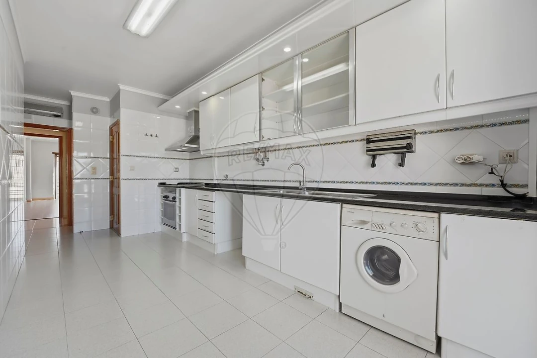 Apartamento T2 para Venda em Atalaia e Alto Estanqueiro-Jardia Foto 13
