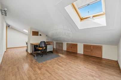 Apartamento T2 para Venda em Atalaia e Alto Estanqueiro-Jardia