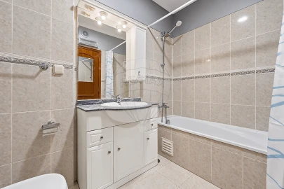 Apartamento T2 para Venda em Atalaia e Alto Estanqueiro-Jardia