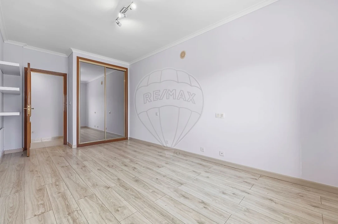 Apartamento T2 para Venda em Atalaia e Alto Estanqueiro-Jardia Foto 11