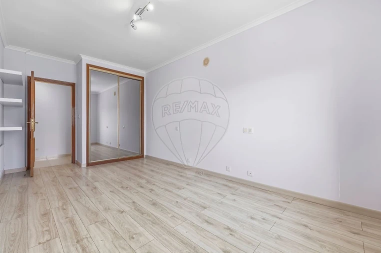 Apartamento T2 para Venda em Atalaia e Alto Estanqueiro-Jardia Foto 11