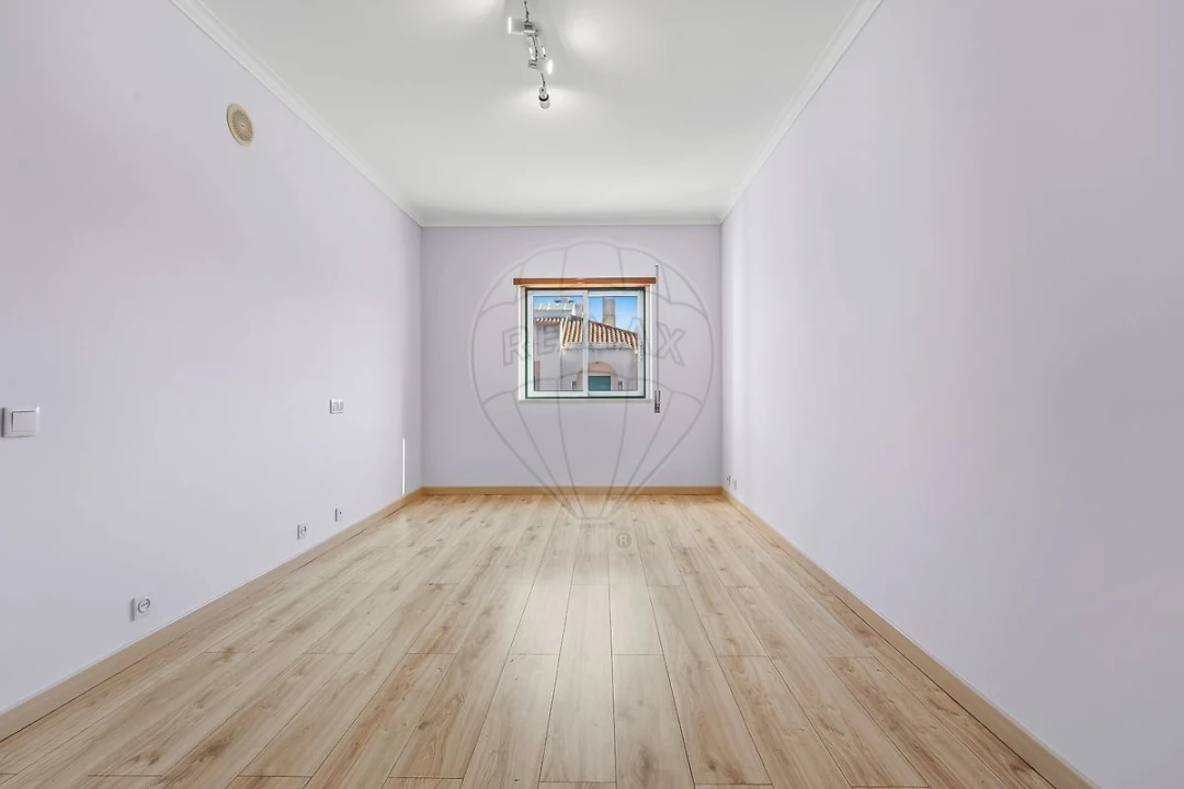 Apartamento T2 para Venda em Atalaia e Alto Estanqueiro-Jardia Foto 8