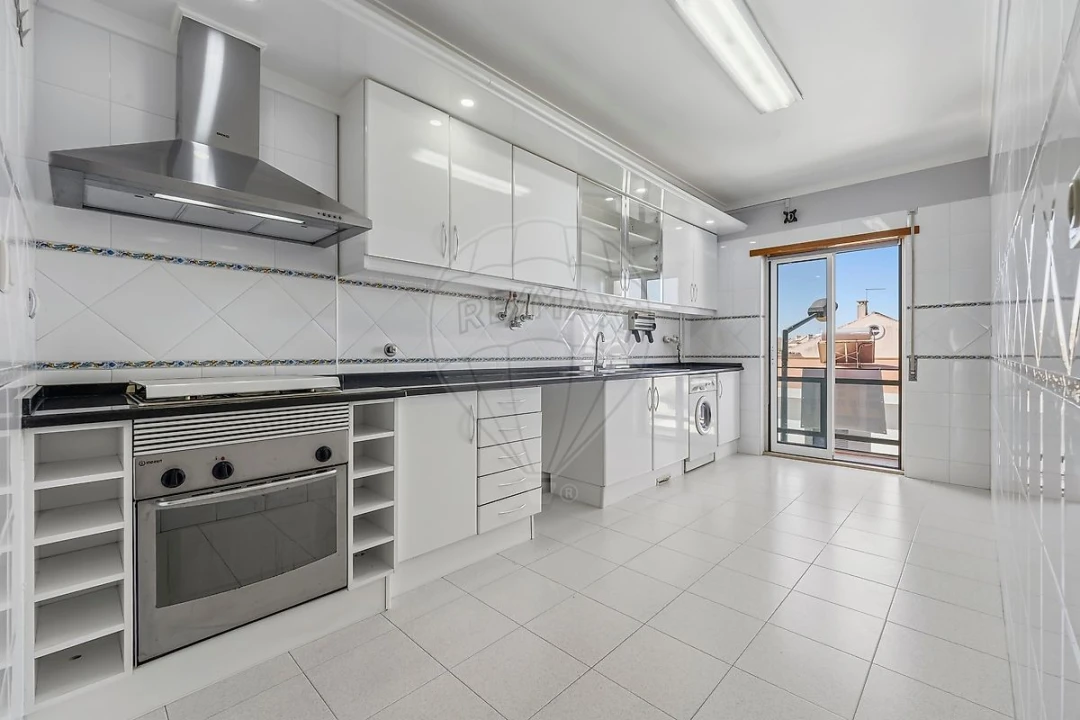 Apartamento T2 para Venda em Atalaia e Alto Estanqueiro-Jardia Foto 14