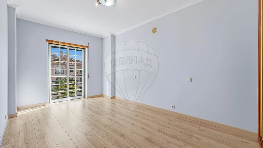 Apartamento T2 para Venda em Atalaia e Alto Estanqueiro-Jardia
