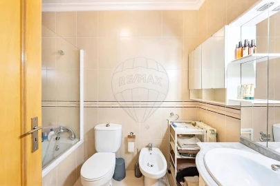 Apartamento T2 para Venda em Campo e Sobrado