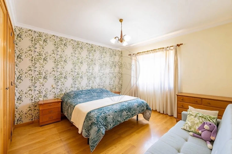 Apartamento T2 para Venda em Campo e Sobrado Foto 9