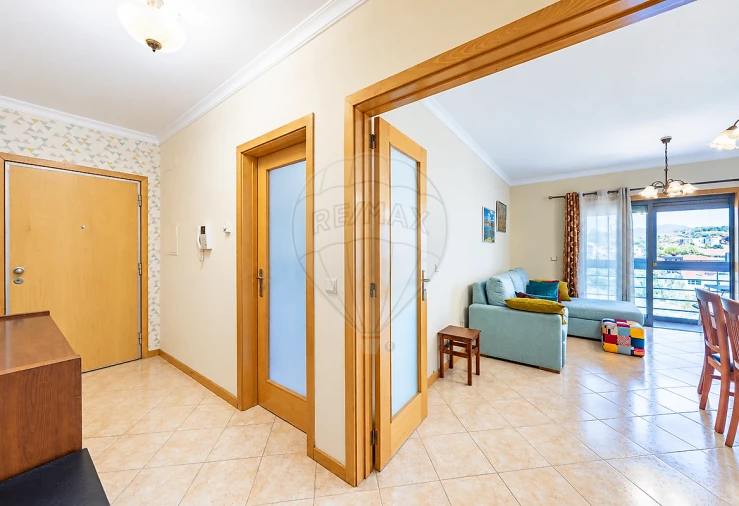 Apartamento T2 para Venda em Campo e Sobrado Foto 5