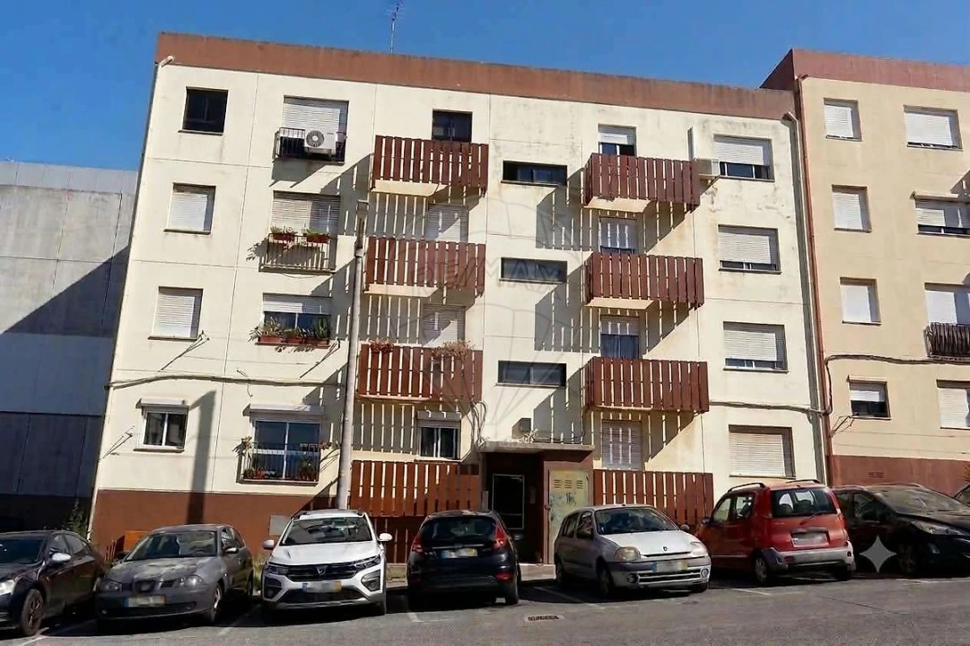 Apartamento T3 para Venda em Vialonga Foto 2