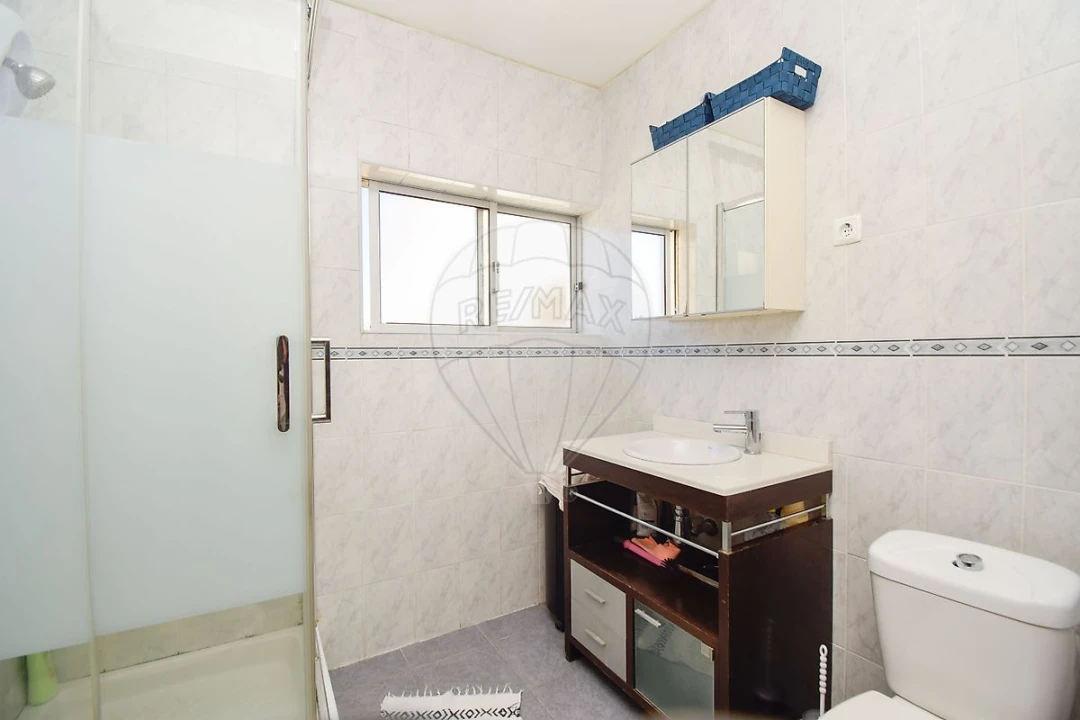 Apartamento T2 para Venda em Algueirão-Mem Martins Foto 10