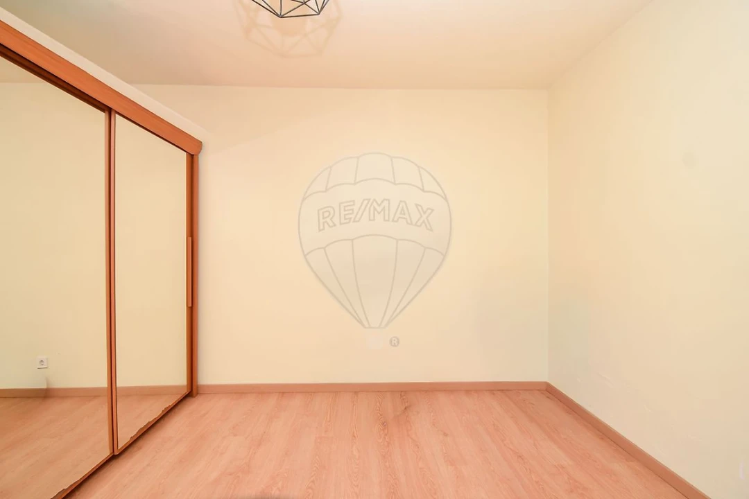 Apartamento T2 para Venda em Algueirão-Mem Martins Foto 7