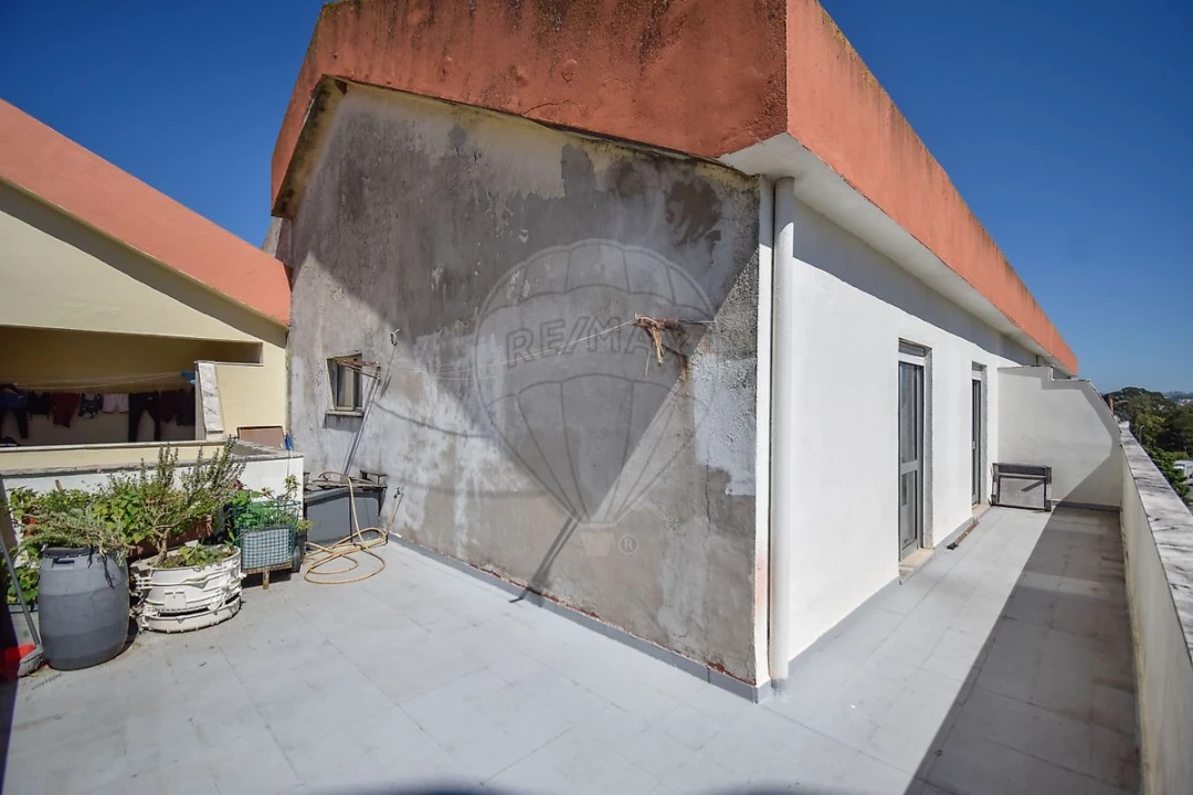 Apartamento T2 para Venda em Algueirão-Mem Martins Foto 20