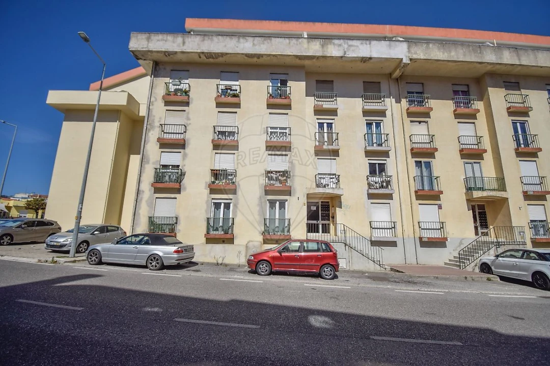 Apartamento T2 para Venda em Algueirão-Mem Martins Foto 27