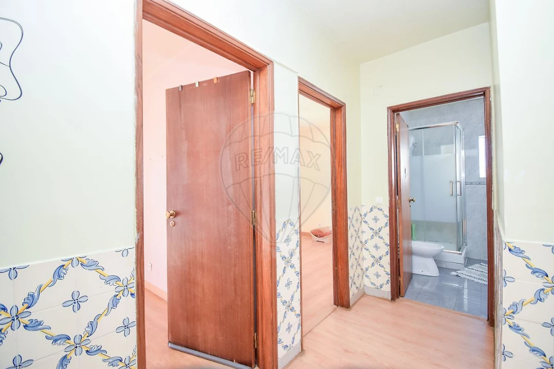Apartamento T2 para Venda em Algueirão-Mem Martins Foto 15