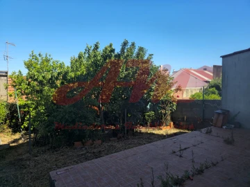 Apartamento T1 para Venda em Mina de Água