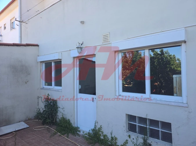 Apartamento T1 para Venda em Mina de Água Foto 26