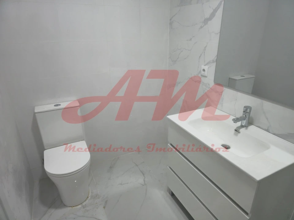 Apartamento T2 para Venda em Falagueira-Venda Nova Foto 16