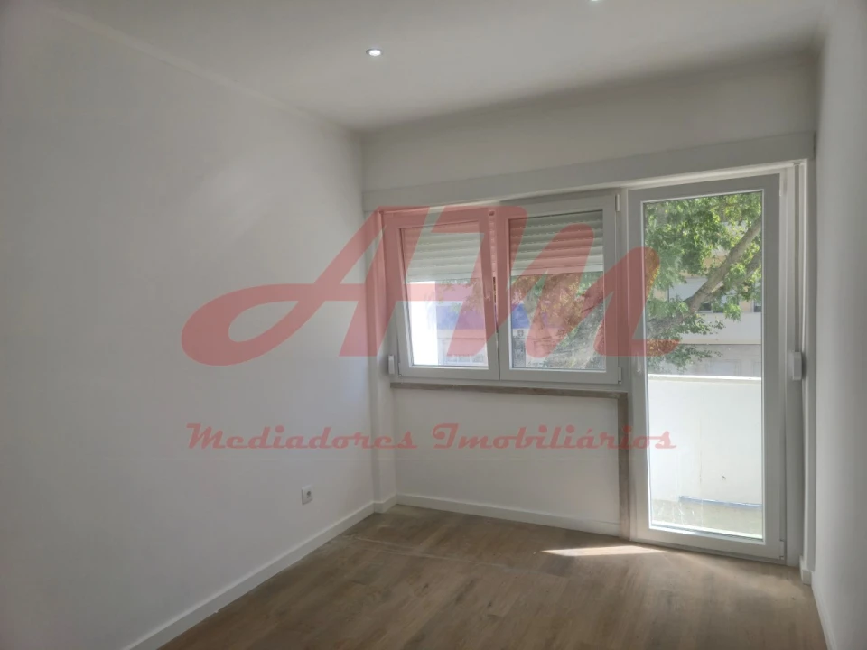 Apartamento T2 para Venda em Falagueira-Venda Nova Foto 19