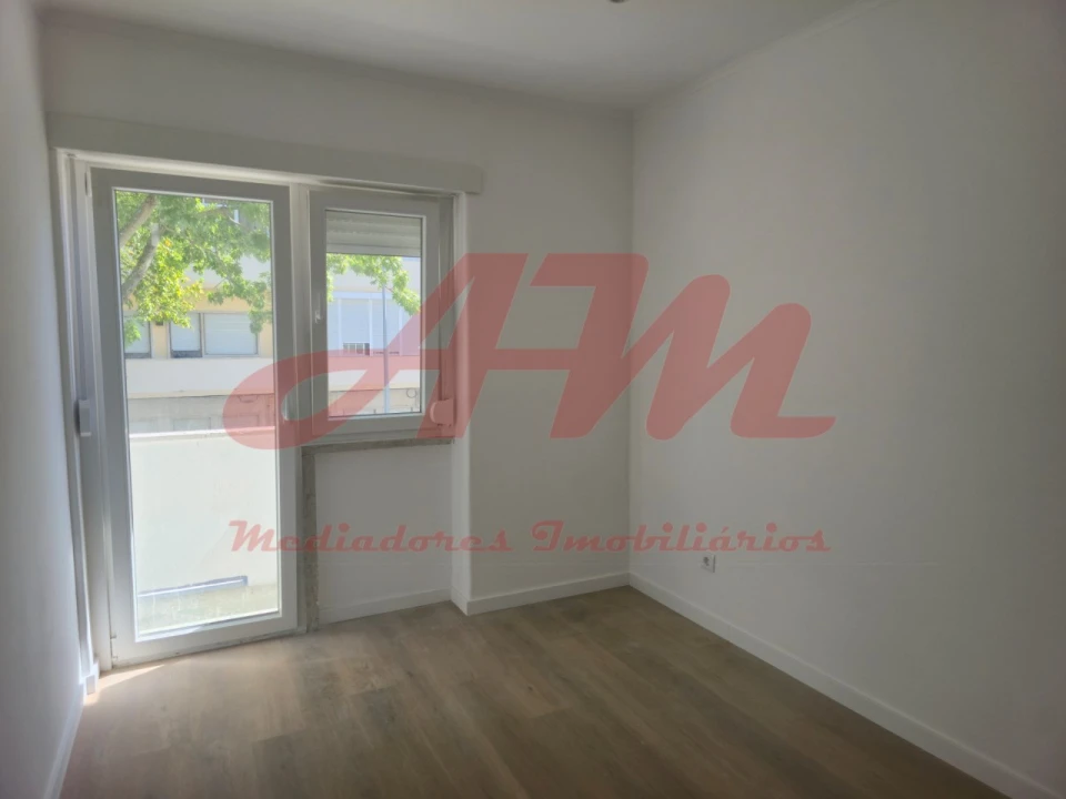 Apartamento T2 para Venda em Falagueira-Venda Nova Foto 10