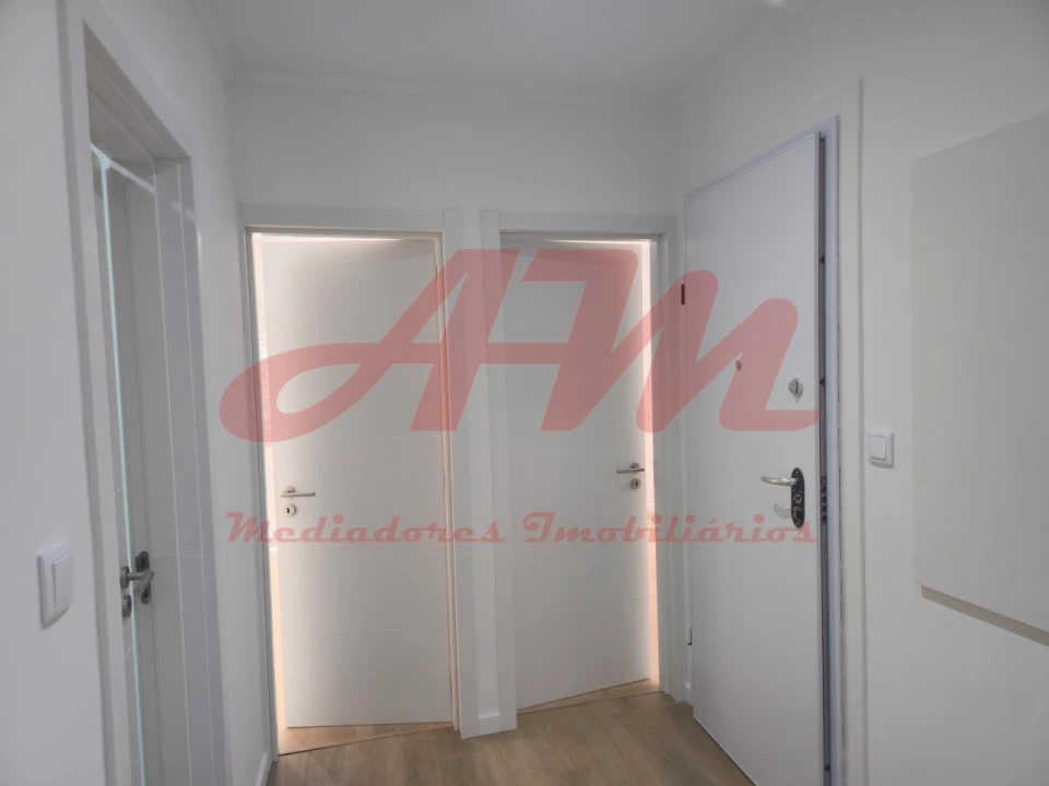Apartamento T2 para Venda em Falagueira-Venda Nova Foto 8