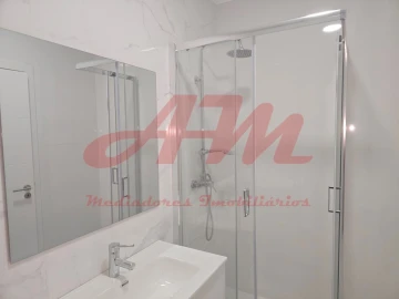 Apartamento T2 para Venda em Falagueira-Venda Nova