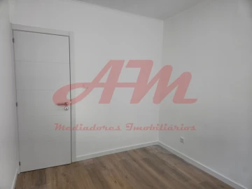 Apartamento T2 para Venda em Falagueira-Venda Nova