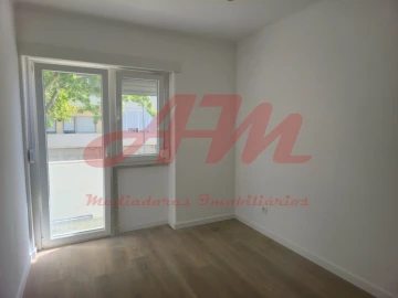 Apartamento T2 para Venda em Falagueira-Venda Nova