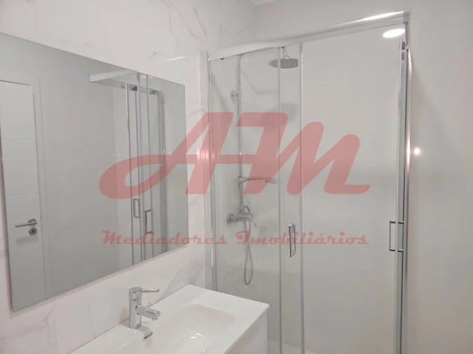 Apartamento T2 para Venda em Falagueira-Venda Nova Foto 14