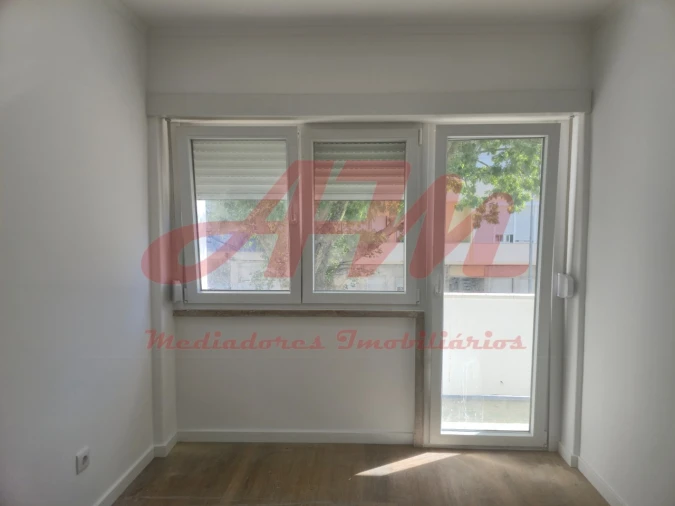 Apartamento T2 para Venda em Falagueira-Venda Nova Foto 17