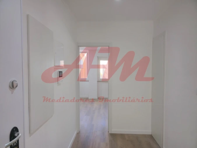 Apartamento T2 para Venda em Falagueira-Venda Nova Foto 7
