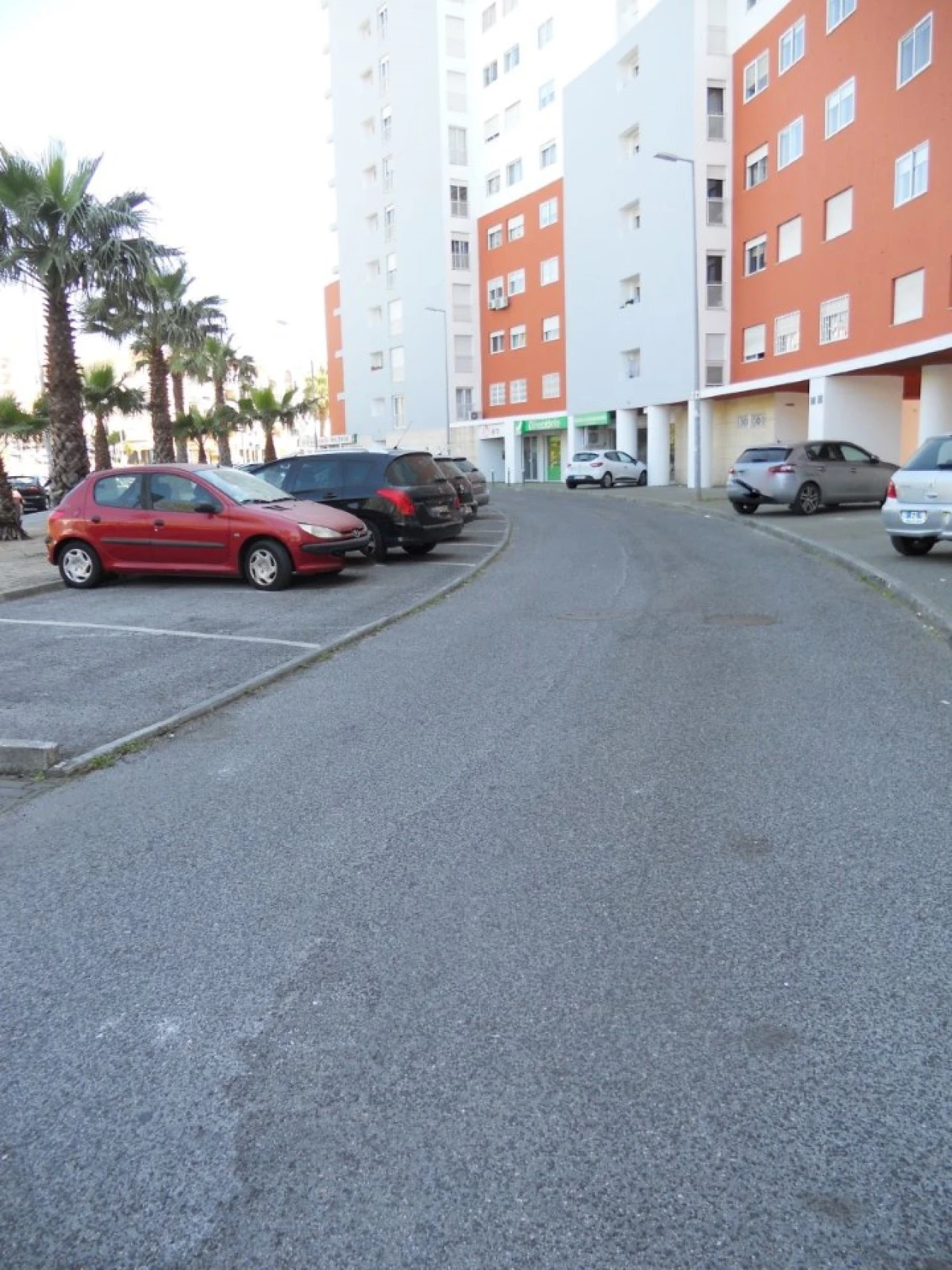 Loja para Venda em Alfragide Foto 1