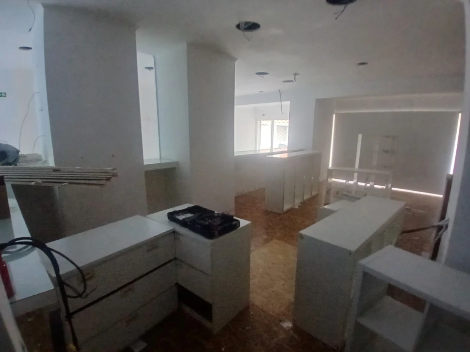 Loja para Venda em Alfragide Foto 8