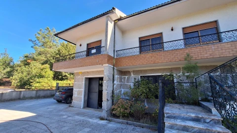 Moradia T4 para Venda em Calde