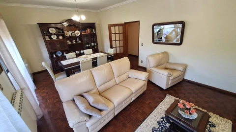 Moradia T4 para Venda em Calde